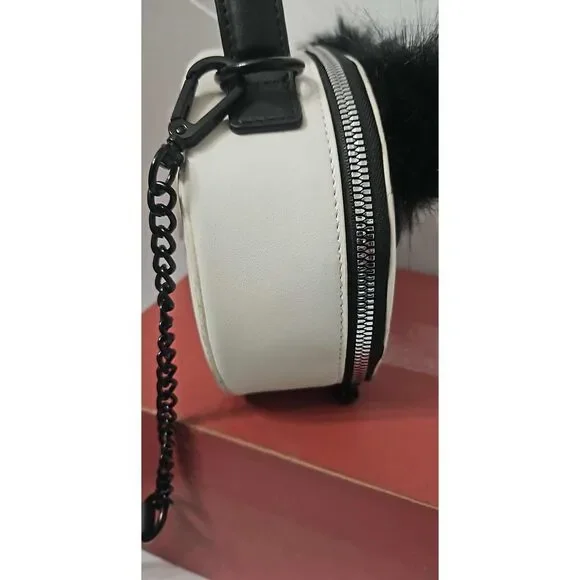 BETSEY JOHNSON Crossbody White XO Beau In White & Black - Picture 7 of 13